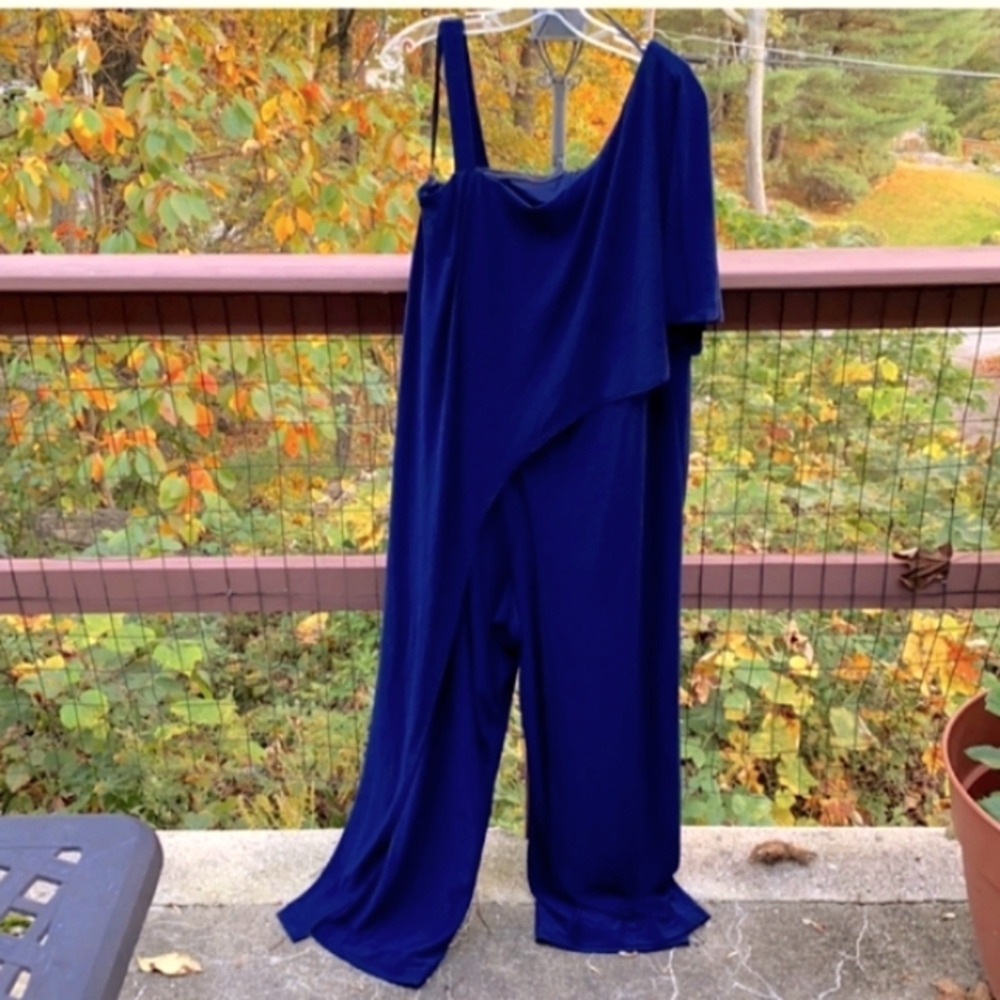 Roz & Ali Blue With Asymmetrical Design